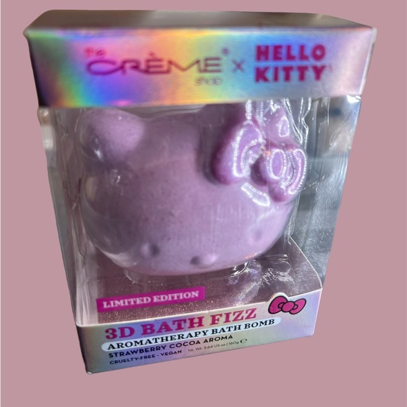 Hello Kitty 3D Aromatherapy Fizzy Bath Bomb- Strawberry Cocoa - Picture 4 of 5